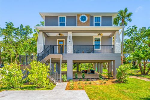 1004 W Henry Avenue, TAMPA, FL, 33604 | Card Image