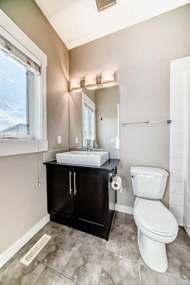 606 Skyview Point Pl Ne, Townhouse with 2 bedrooms, 3 bathrooms and 2 parking in Calgary AB | Image 32