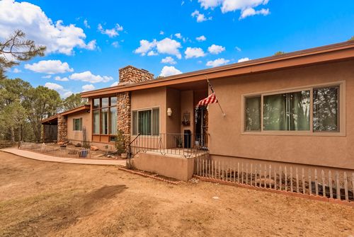 1319 Park Hill St, Raton, NM, 87740-4445 | Card Image