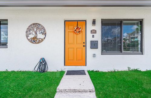 2015 Wilkins Ave, West Palm Beach, FL, 33401-6865 | Card Image