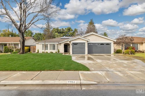 5704 Moraga Ct, Bakersfield, CA, 93308 | Card Image