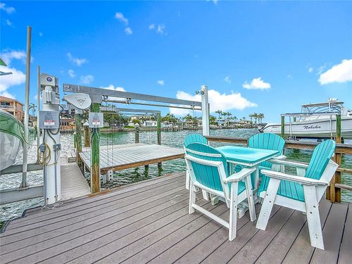 760 Capri Blvd, TREASURE ISLAND, FL, 33706-1040 | Card Image