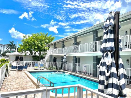 330 W Camino Real, Boca Raton, FL, 33432-5713 | Card Image