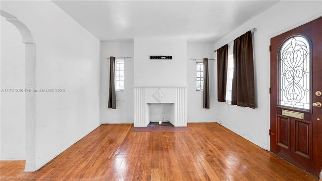 724 Nw 77 Th St, Home with 0 bedrooms, 0 bathrooms and 5 parking in Miami FL | Image 5