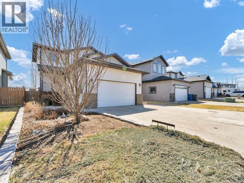 107 Vista Close Se, Medicine Hat, AB, T1B0C5 | Card Image