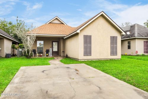 109 Mulligan Way, Lafayette, LA, 70507-7034 | Card Image