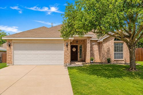 604 W Sheila Cir, Joshua, TX, 76058-2914 | Card Image
