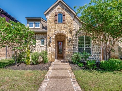 915 Enchanted Wood Dr, Arlington, TX, 76005-1147 | Card Image