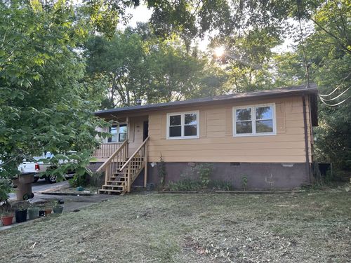 2405 Lloyd Ave, Nashville, TN, 37218-2727 | Card Image