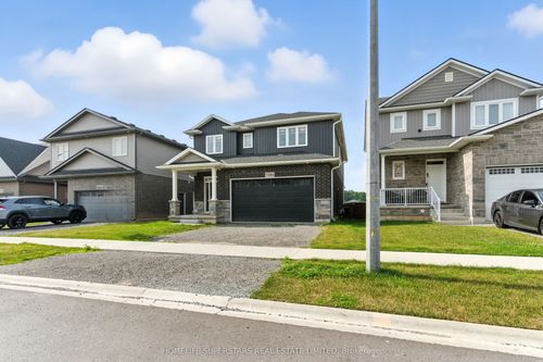 {{alt}} | Card Image