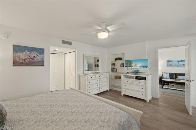 Primary Bedroom | Image 21