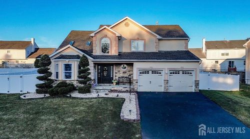 82 Lark Dr, South River, NJ, 08882-2608 | Card Image