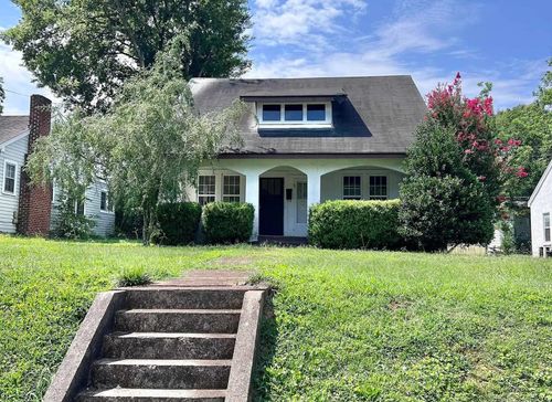 1008 E 1st St, Tuscumbia, AL, 35674-2205 | Card Image