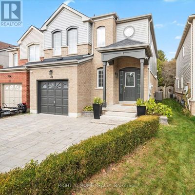 48 Beachgrove Cres, House other with 3 bedrooms, 3 bathrooms and 3 parking in Whitby ON | Image 2