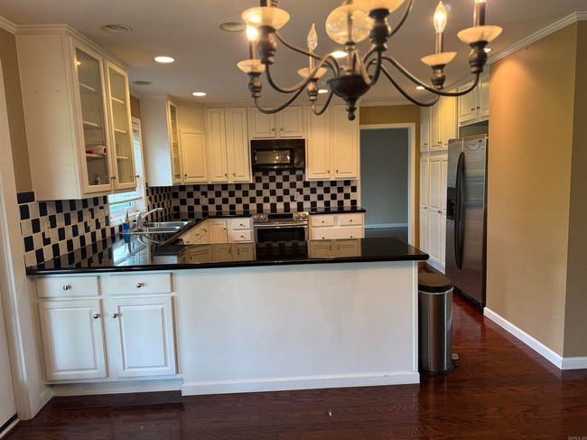 2025 Fairway St, House other with 4 bedrooms, 3 bathrooms and null parking in Stuttgart AR | Image 7