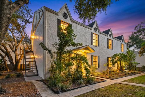 3810 W Cleveland St, Tampa, FL, 33609-2783 | Card Image