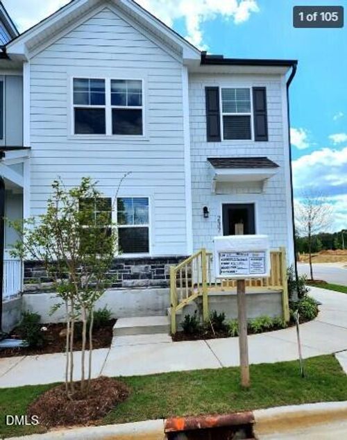 237 Truss Bridge St, Fuquay-Varina, NC, 27526-1994 | Card Image