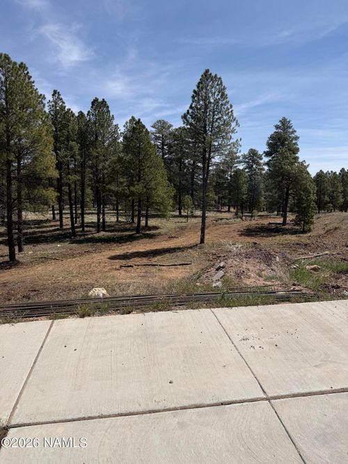 lot2-703 N Snowberry Cir, Flagstaff, AZ, 86004-0025 | Card Image