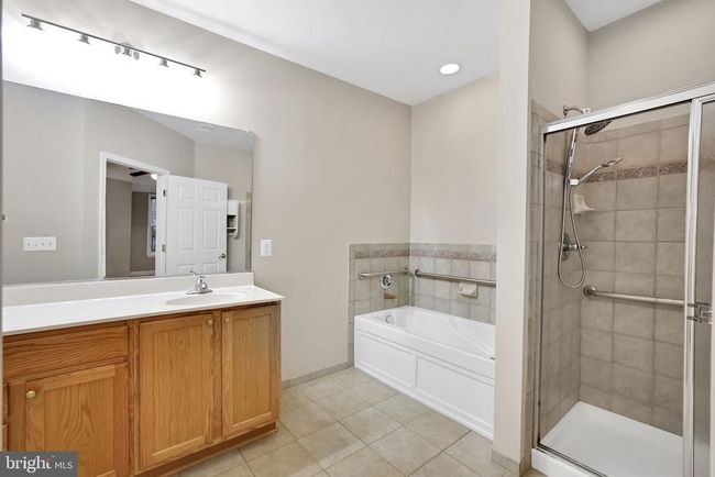 APT-208 - 500 King Farm Blvd, Condo with 3 bedrooms, 2 bathrooms and null parking in ROCKVILLE MD | Image 28