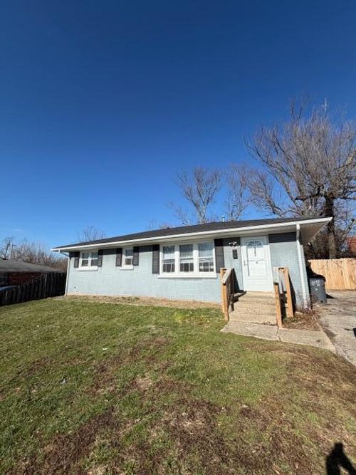 127 Chantilly St, Lexington, KY, 40504-1364 | Card Image