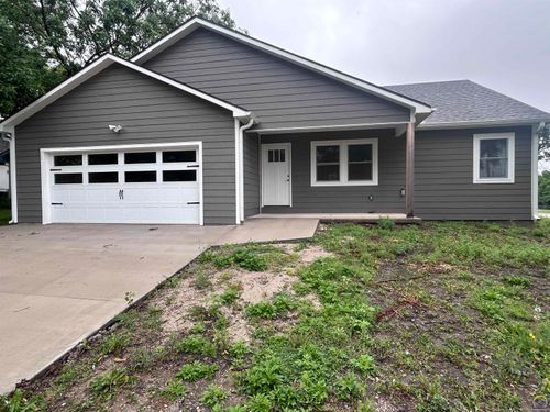 406 Yuba St, Burlington, KS, 66839-1838 | Card Image