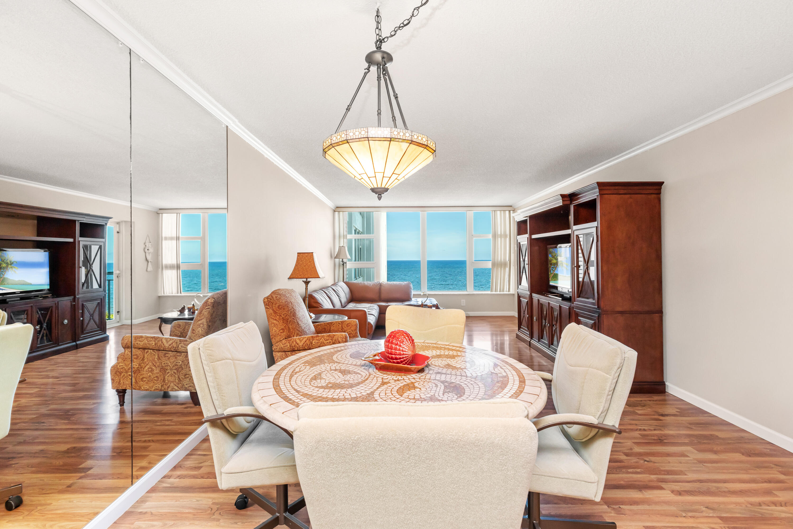 Residential in Lauderdale By The Sea 2
