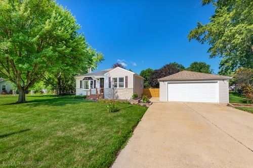 380 Charlotte Ave, Crystal Lake, IL, 60014-5159 | Card Image