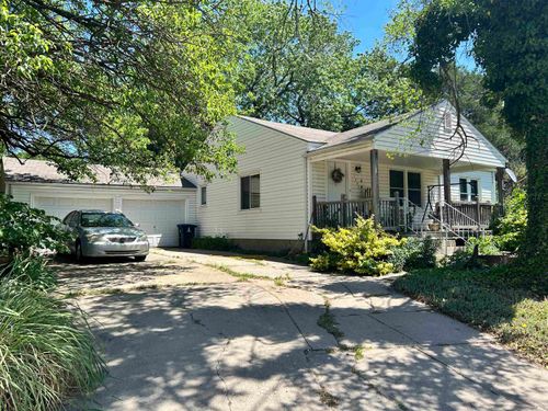1400 Edgemoor St, El Dorado, KS, 67042-2230 | Card Image
