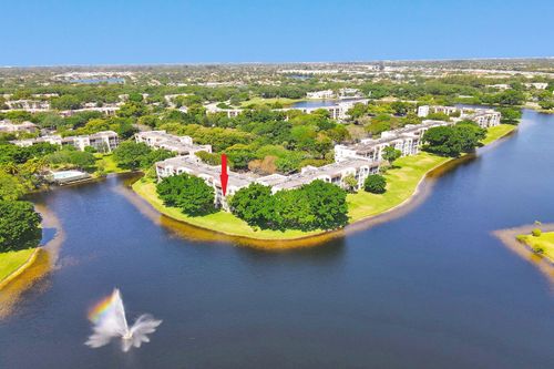 apt-103-9230 Lagoon Pl, Davie, FL, 33324-6706 | Card Image