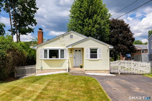 234 Beacon St, Newington, CT, 06111-4706 | Card Image