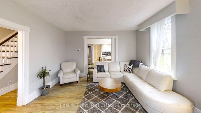 24 Queen St E, House other with 4 bedrooms, 2 bathrooms and 6 parking in Hepworth ON | Image 12