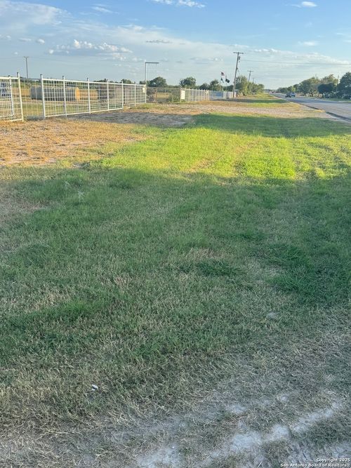 1050 State Highway 132 N, Natalia, TX, 78059-2167 | Card Image