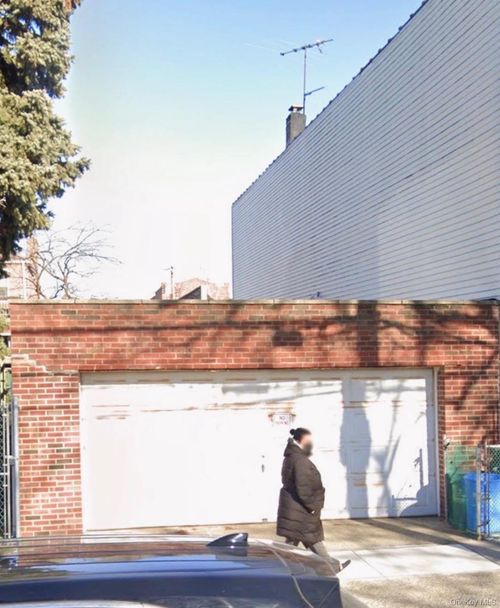 1292 Crosby Ave, Bronx, NY, 10461-6130 | Card Image
