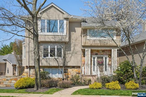 143 Clarken Dr, West Orange, NJ, 07052-3448 | Card Image