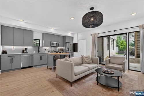 56 Reservoir Avenue, Jersey City, NJ, 07307 | Card Image