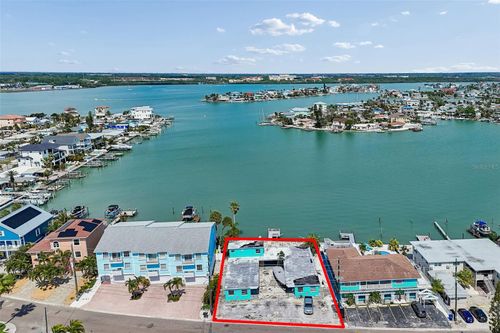 14257 N Bayshore Dr, MADEIRA BEACH, FL, 33708-5202 | Card Image