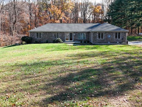 7299 N Baltimore Rd, Monrovia, IN, 46157-9015 | Card Image