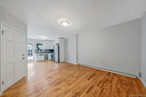 176 26th St, Brooklyn, NY, 11232-2866 | Card Image