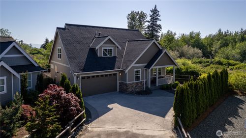 2777 Jessie Ct, Ferndale, WA, 98248-8862 | Card Image