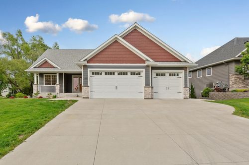 1939 Legacy Dr, Faribault, MN, 55021-1847 | Card Image