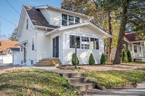 504 Kreitzer Ave, Bloomington, IL, 61701-5606 | Card Image