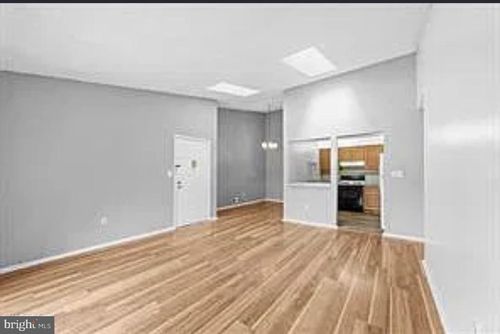 21 Kite Ct, TRENTON, NJ, 08648-2637 | Card Image