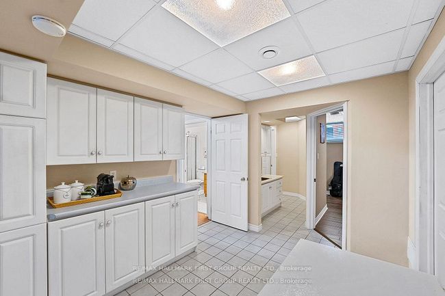 1047 Interlake Dr, House other with 5 bedrooms, 3 bathrooms and 4 parking in Oshawa ON | Image 41