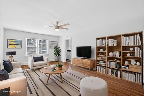 111 Oakleaf Dr, Spartanburg, SC, 29301-2903 | Card Image