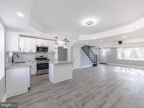 7528 Tulpehocken St, PHILADELPHIA, PA, 19138-1411 | Card Image