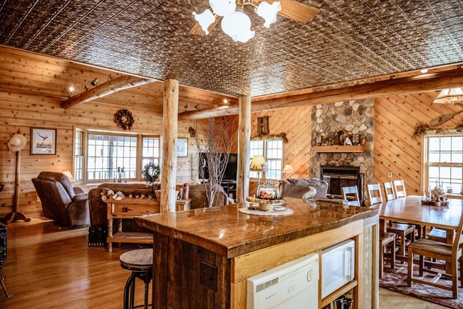 W5873 Pheasant Dr, House other with 3 bedrooms, 2 bathrooms and null parking in New Lisbon WI | Image 18