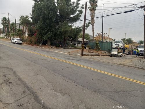 1011 Rubidoux Blvd, Jurupa Valley, CA, 92509-1844 | Card Image