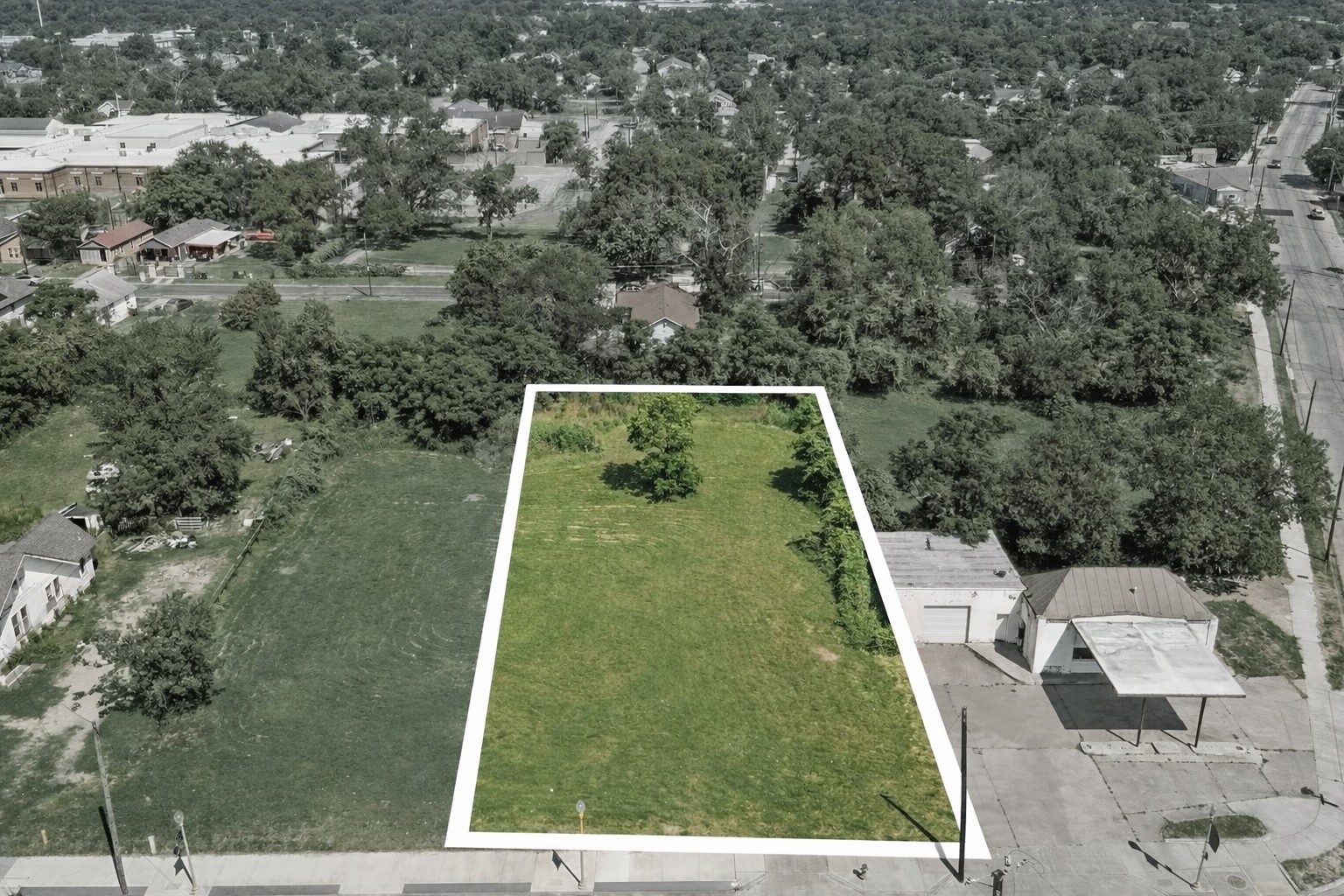 Land in Waco