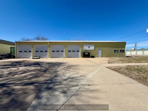 808 S Lincoln Ave, Hastings, NE, 68901-6947 | Card Image