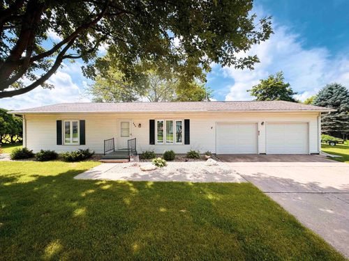 604 6th Ave Sw, Waukon, IA, 52172-2133 | Card Image